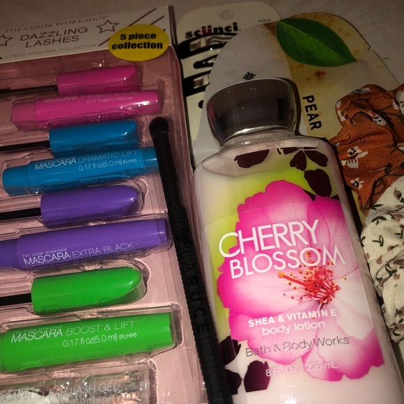 💝 Girly Gift Bundle - Picture 2 of 2